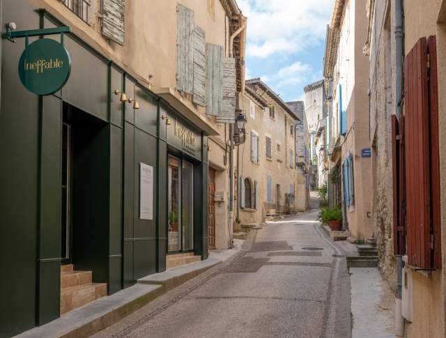 Restaurant à Barbentane · Ineffable Restaurant · Proche Avignon